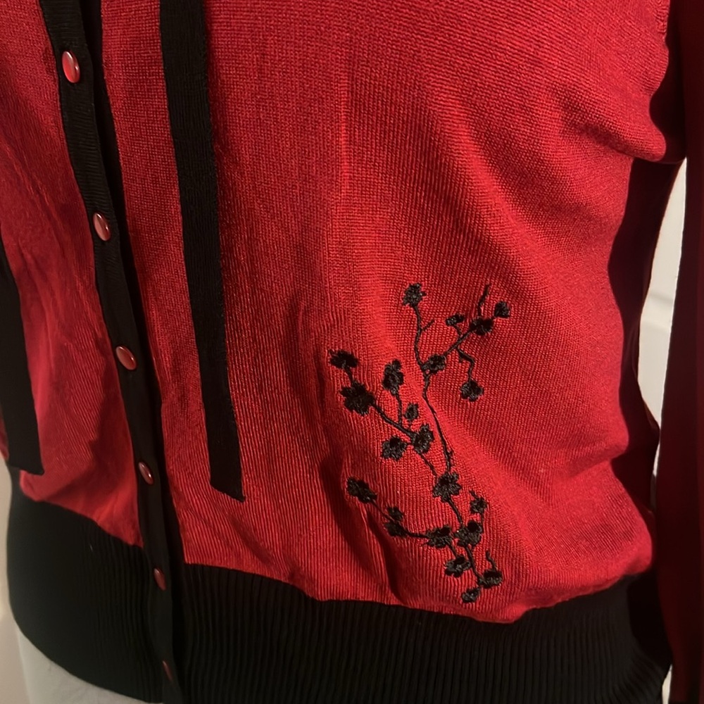 Dancing days by Banned red cardigan with lace collar and cherry blossoms - Picture 2 of 6
